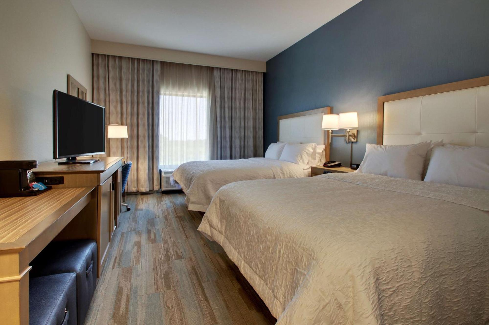 Hotel Hampton Topsail 3*