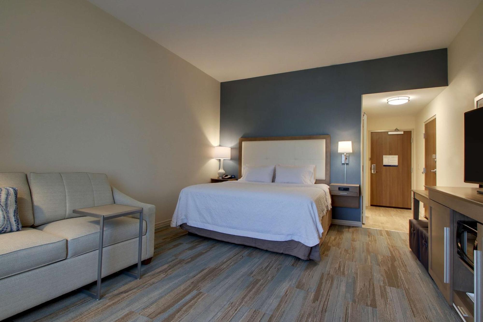 Hotel Hampton Topsail 3*